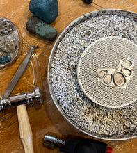 Load image into Gallery viewer, February 21st, 2026 -Simple Necklace Workshop