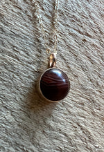 Load image into Gallery viewer, Yellow Gold Lake Superior Agate Necklace
