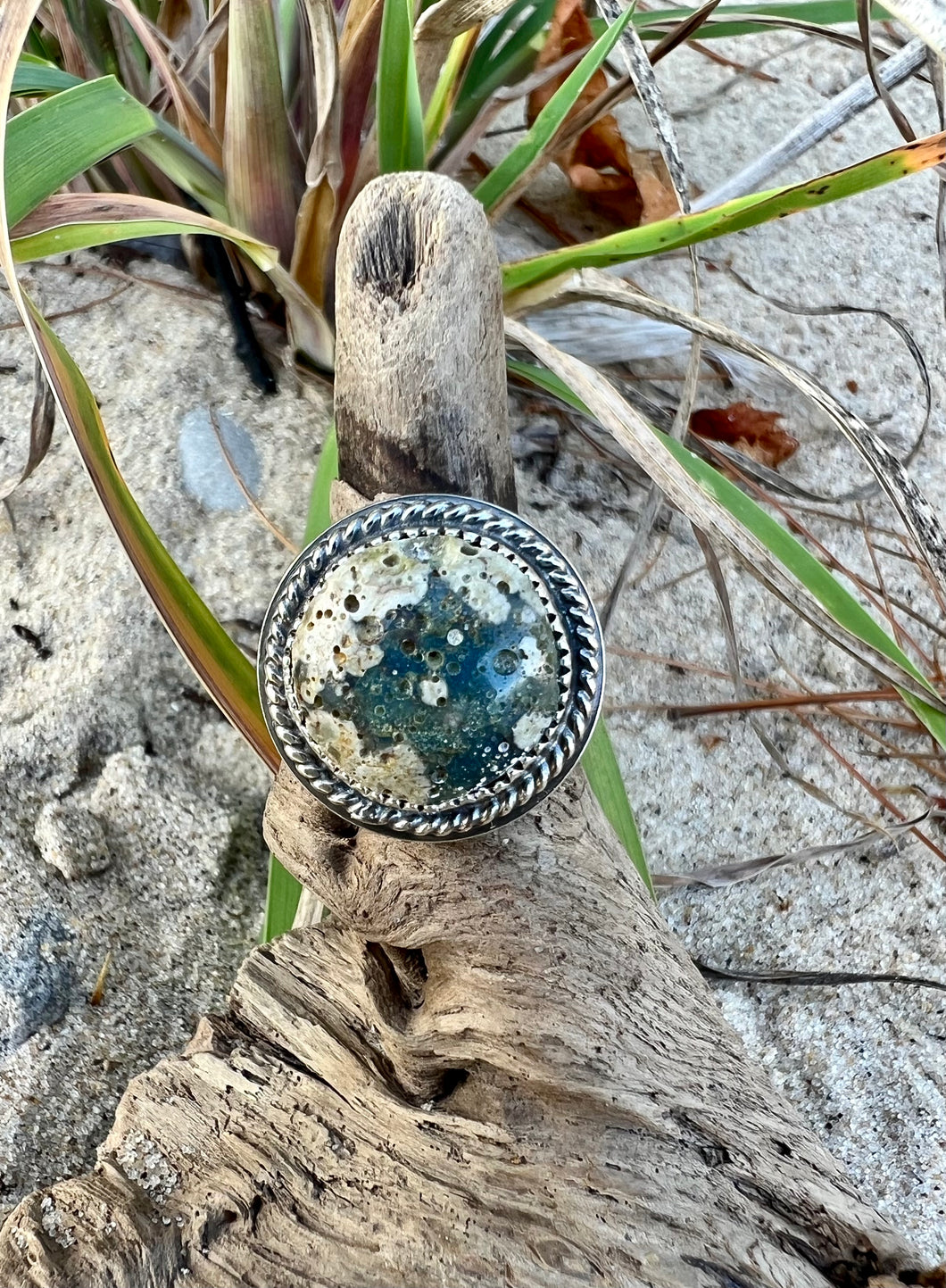 Leland Blue Ring Twist & Hammer Ring