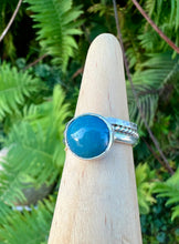 Load image into Gallery viewer, Leland Blue Pebble Stacker-Size 5.5
