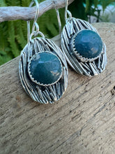 Load image into Gallery viewer, Twig Leland Blue Earring
